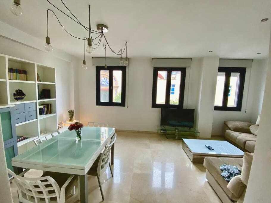 Atico Triplex En Pleno Triana Apartment เซบีญา ภายนอก รูปภาพ